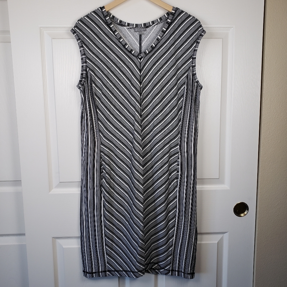T by Talbots Black & White Striped Sleeveless Shift Dress Size 1X